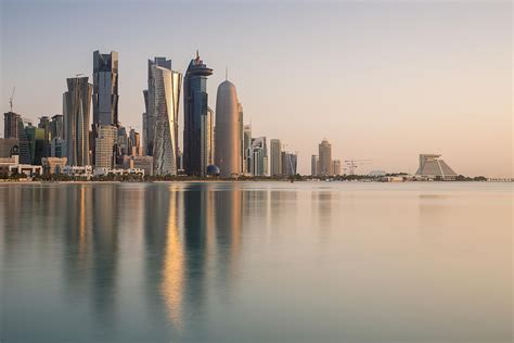 The Country of Qatar: Facts and History .